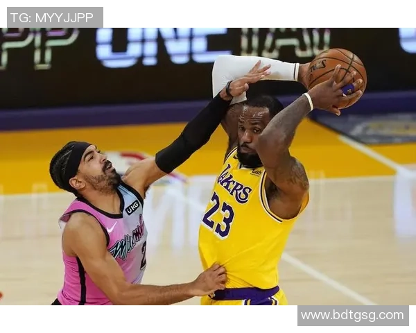 湖人热火精彩对决回放分析与赛后点评带你重温比赛瞬间