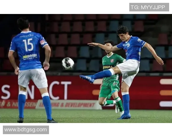 科隆与因戈尔施塔特激战成平局比分揭晓精彩瞬间回顾